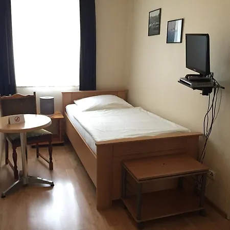 Restaurant Zagreb 2* קלן