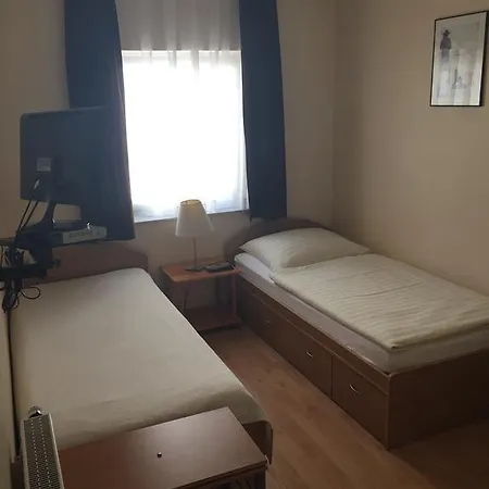 Hotel Restaurant Zagreb Colónia