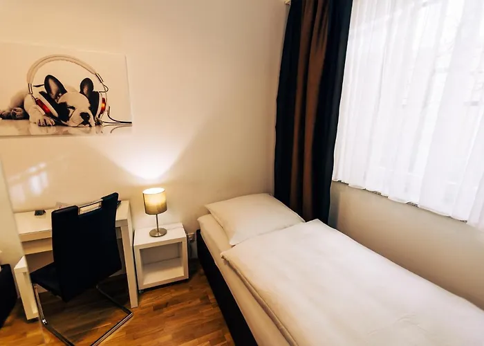 Restaurant Zagreb 2* ケルン