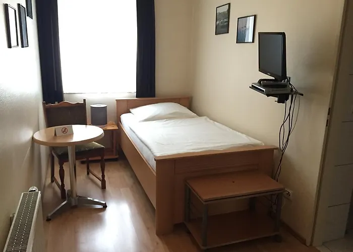 Restaurant Zagreb 2* ケルン